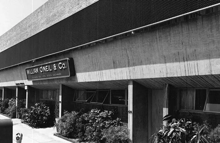 William O’Neil + Company Founded